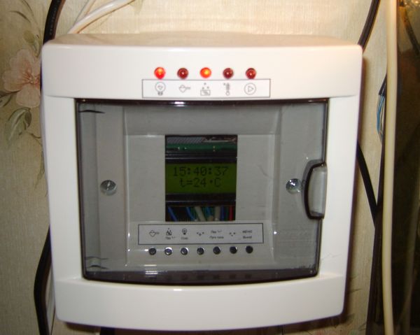 Автомат управления аквариумом  на микроконтроллере PIC16F876A